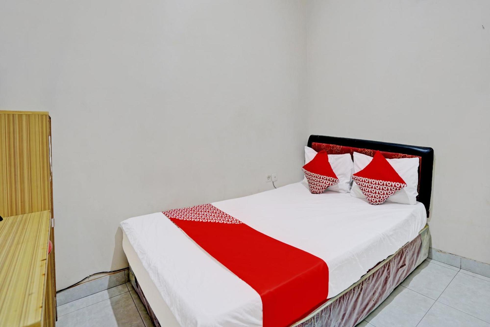 Oyo Life 92190 Arya Guest House 투룬가궁 외부 사진