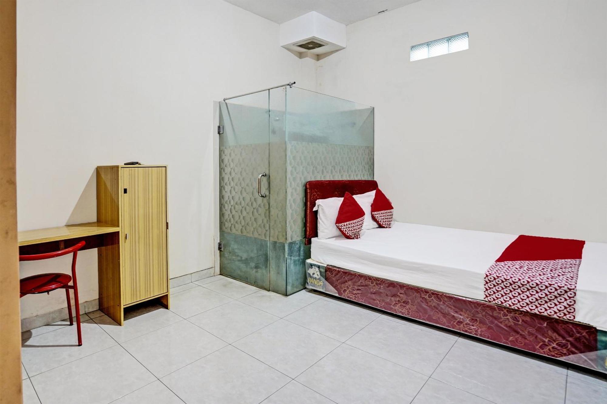 Oyo Life 92190 Arya Guest House 투룬가궁 외부 사진
