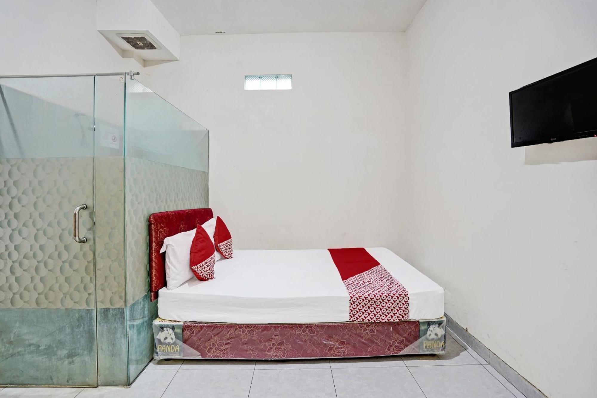 Oyo Life 92190 Arya Guest House 투룬가궁 외부 사진