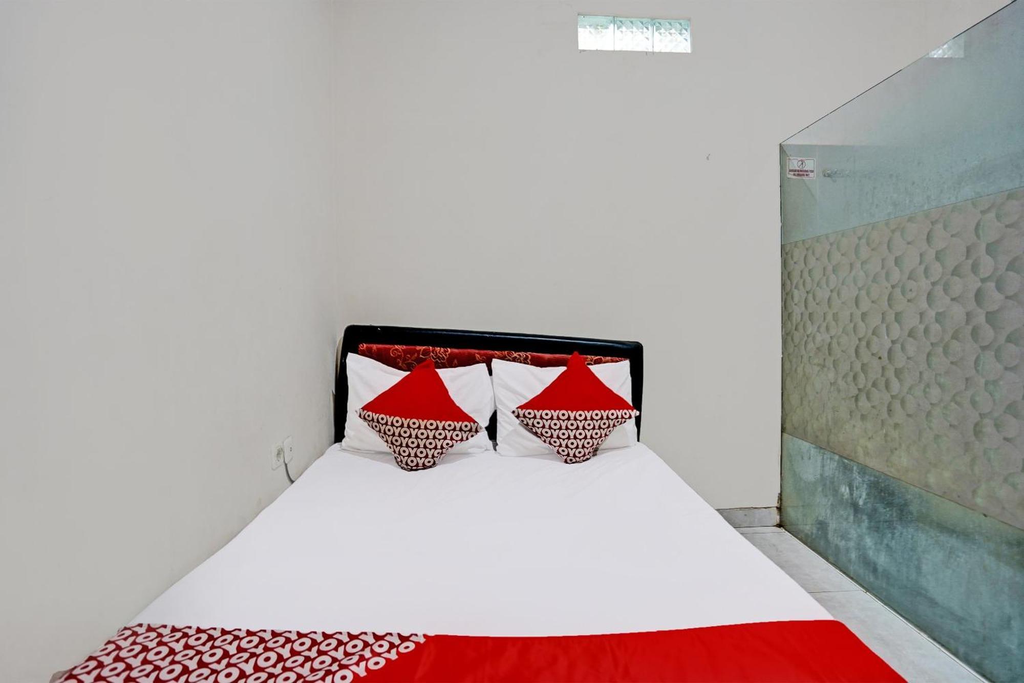 Oyo Life 92190 Arya Guest House 투룬가궁 외부 사진